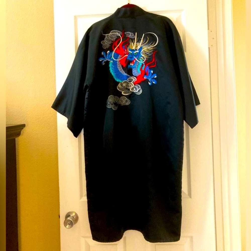 Embroidered “Japanese Dragon” Kimono Robe - Vintage
